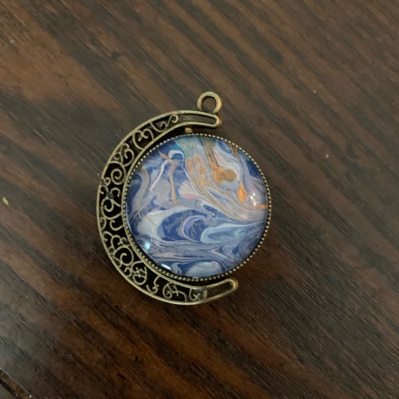 Moon River handmade necklace - Picture 2 of 3